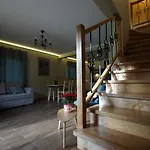Nad Potokiem كوشتيليسكا